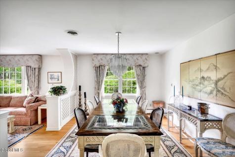 19 Momrow Court Menands NY 12204