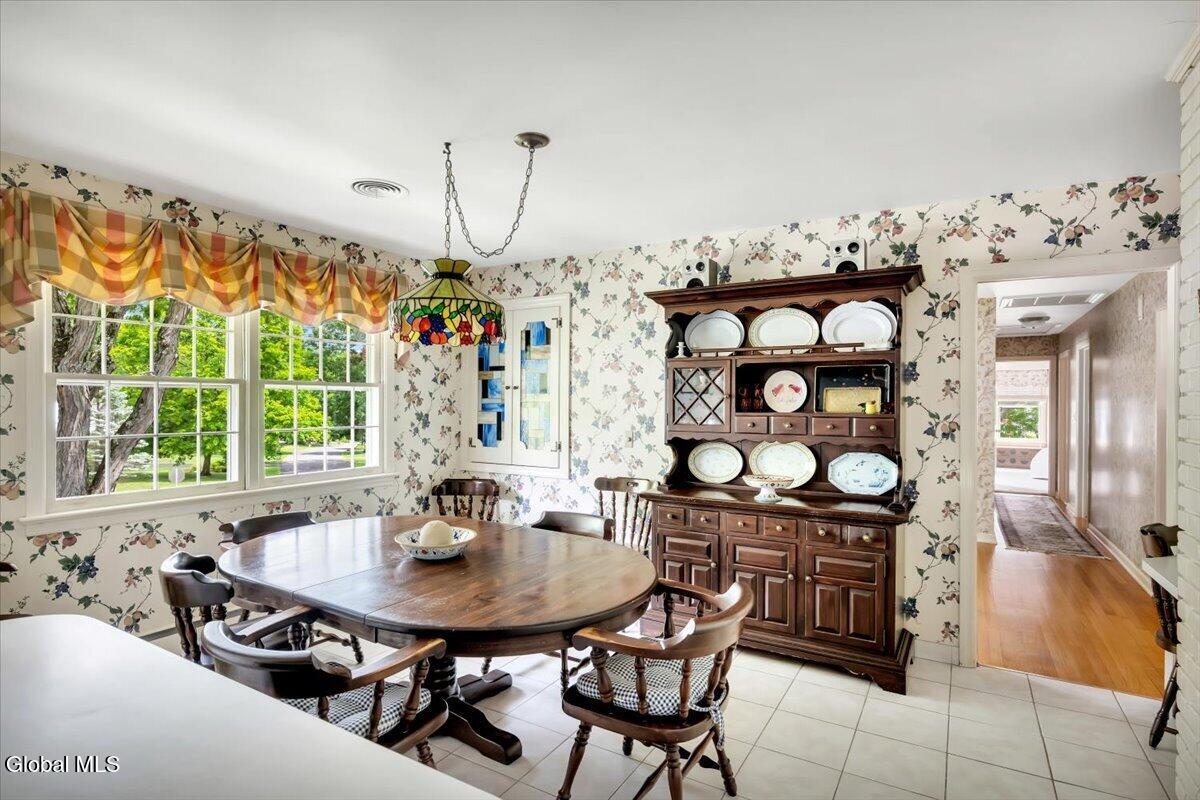 19 Momrow Court Menands NY 12204