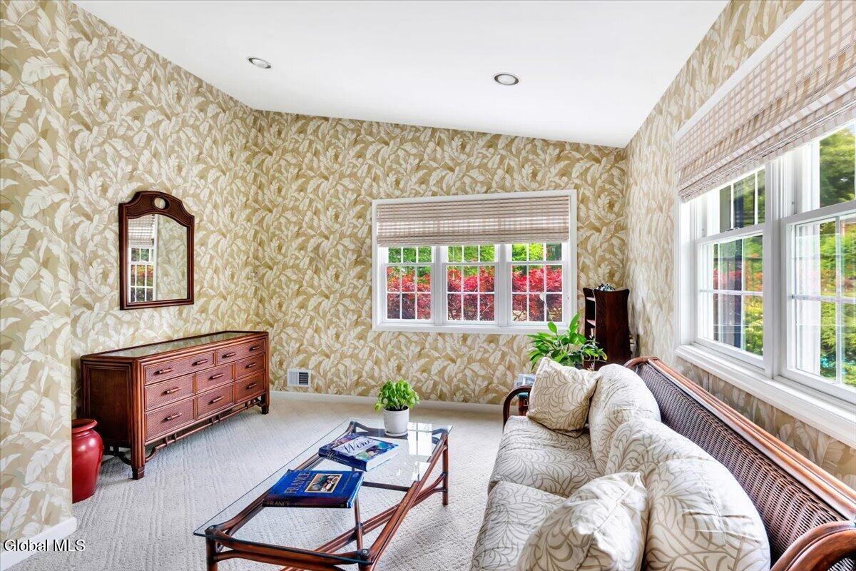 19 Momrow Court Menands NY 12204