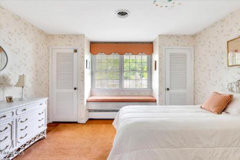 19 Momrow Court Menands NY 12204