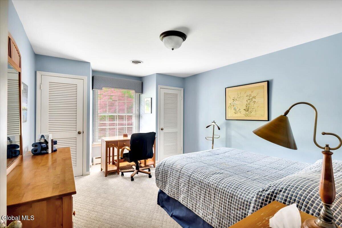 19 Momrow Court Menands NY 12204