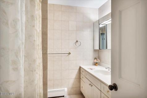 19 Momrow Court Menands NY 12204