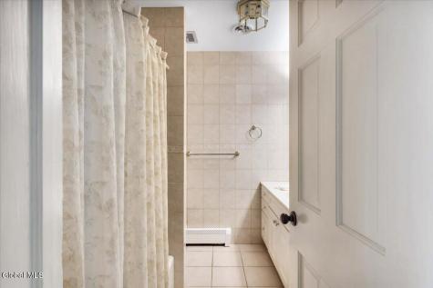 19 Momrow Court Menands NY 12204