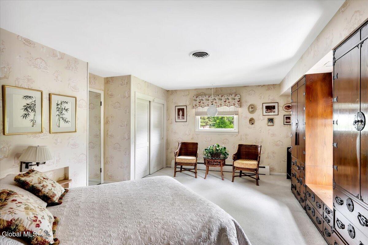 19 Momrow Court Menands NY 12204