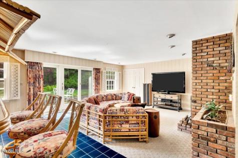 19 Momrow Court Menands NY 12204