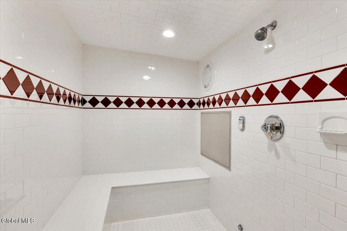 19 Momrow Court Menands NY 12204