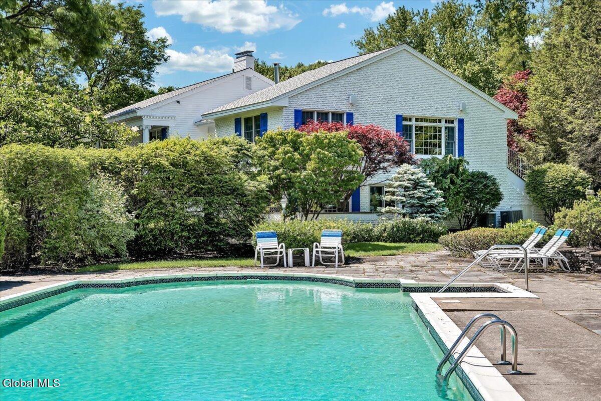 19 Momrow Court Menands NY 12204