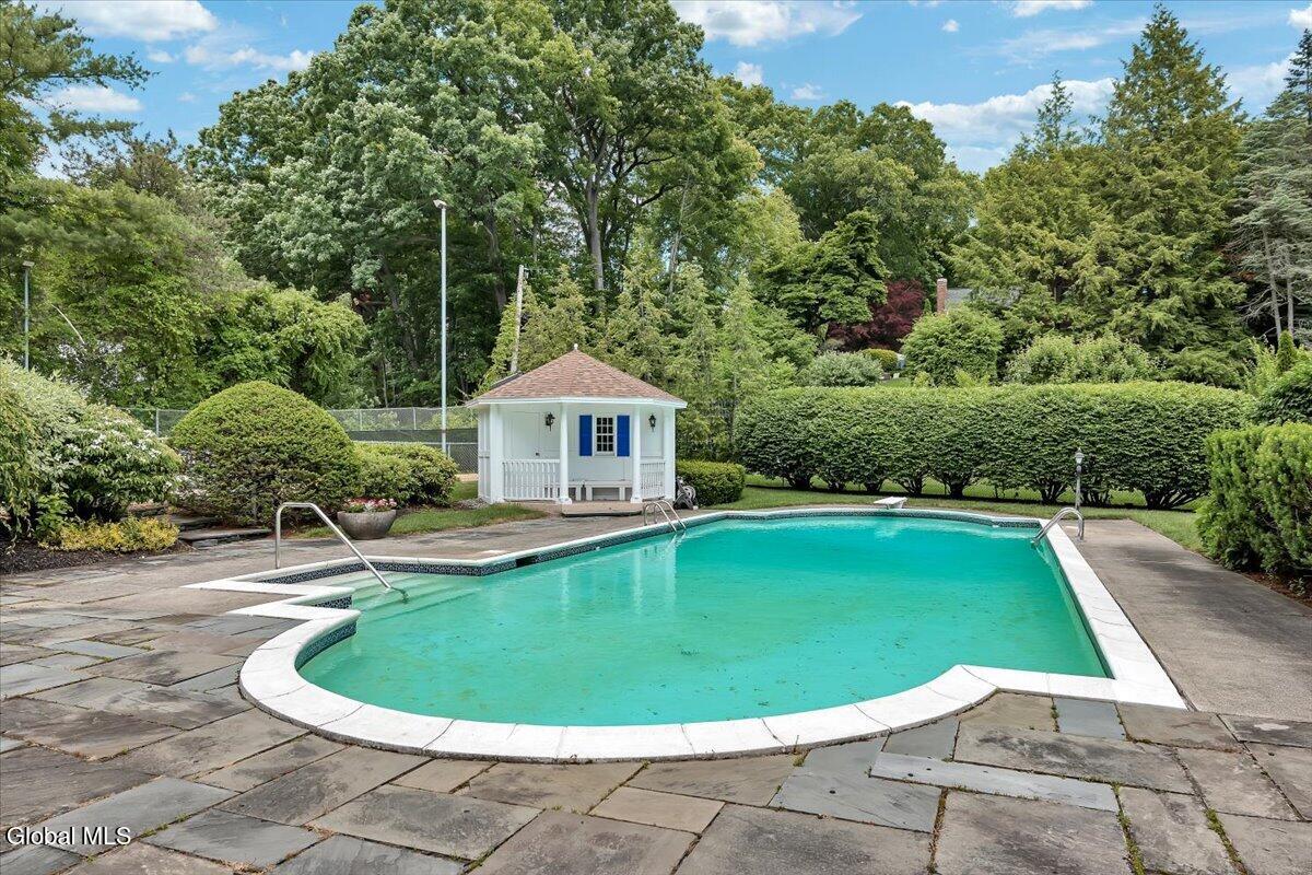 19 Momrow Court Menands NY 12204