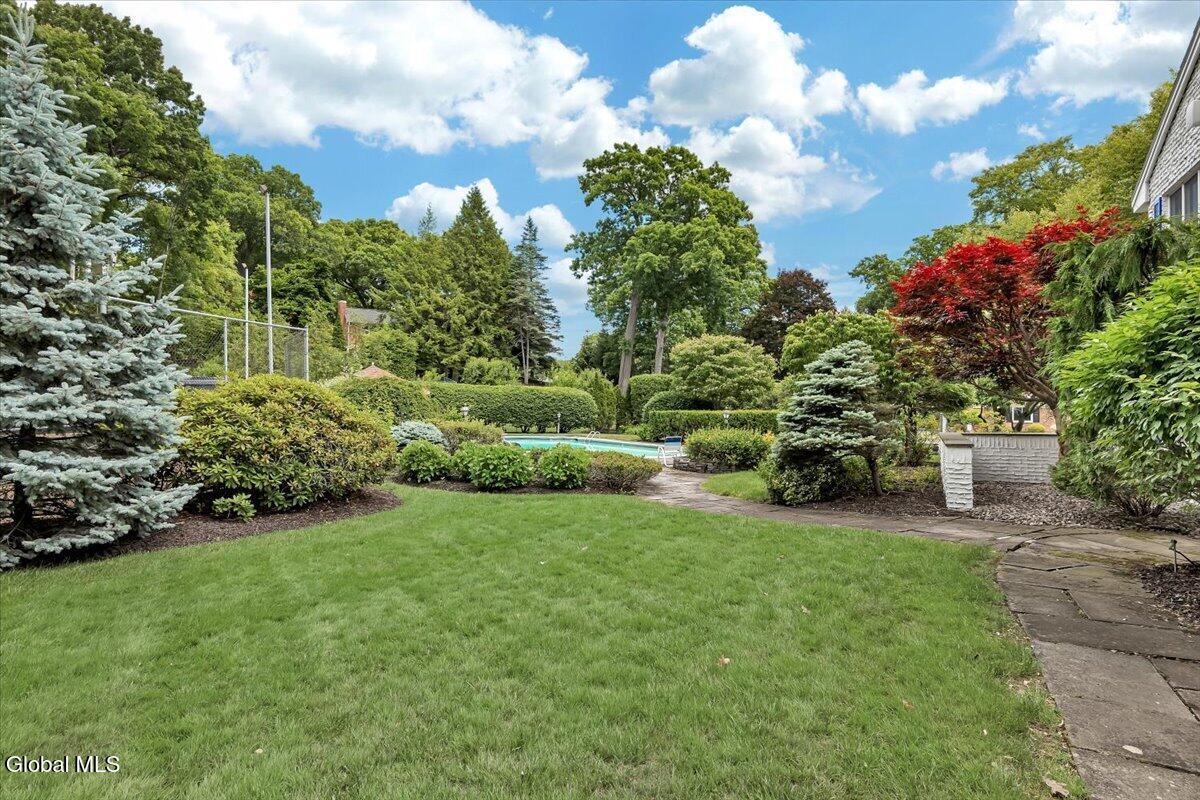 19 Momrow Court Menands NY 12204