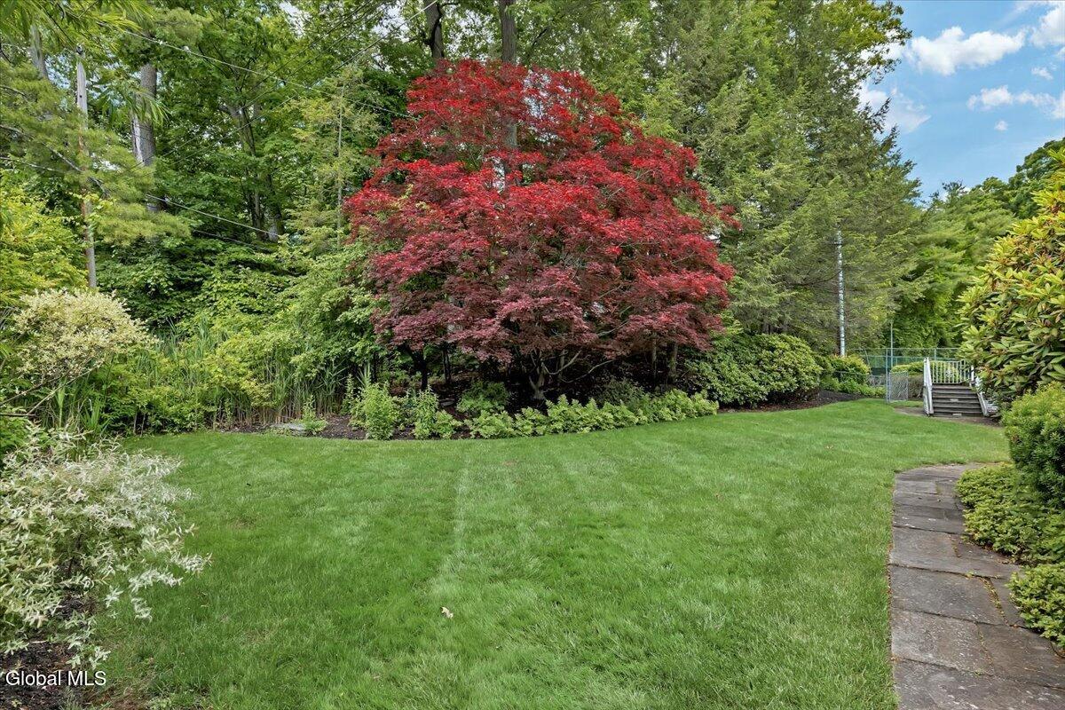 19 Momrow Court Menands NY 12204