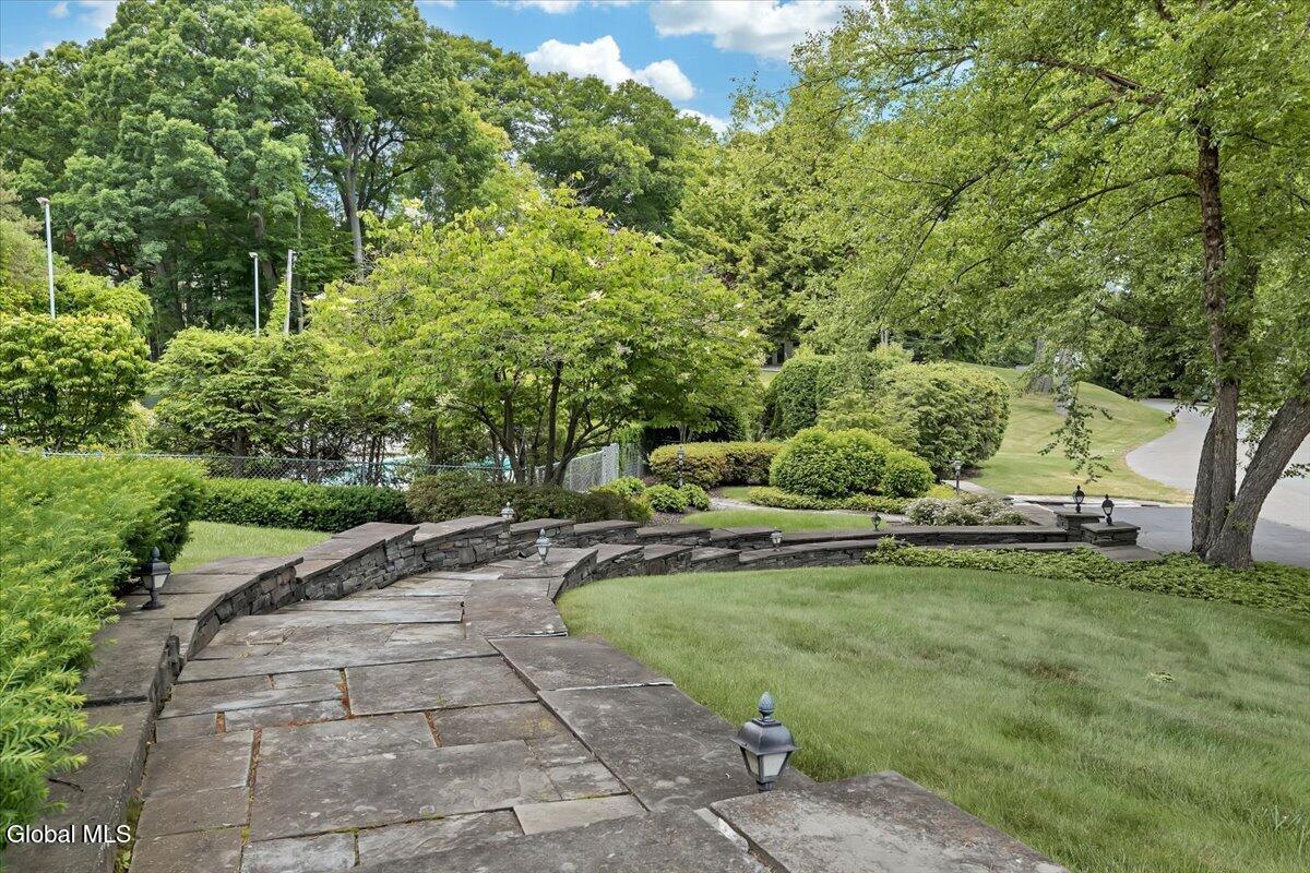 19 Momrow Court Menands NY 12204