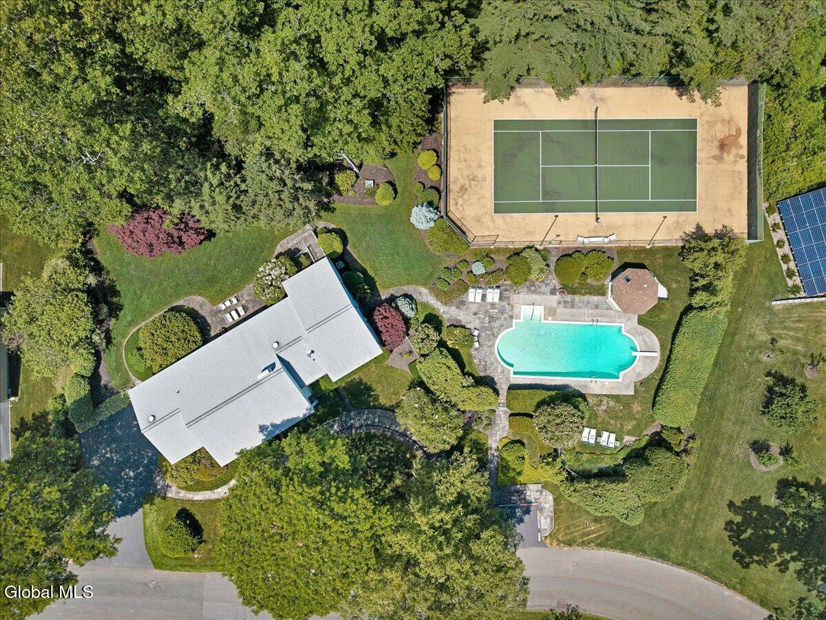 19 Momrow Court Menands NY 12204