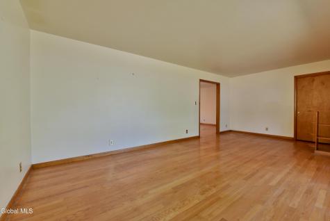 386 Church Road Albany NY 12203