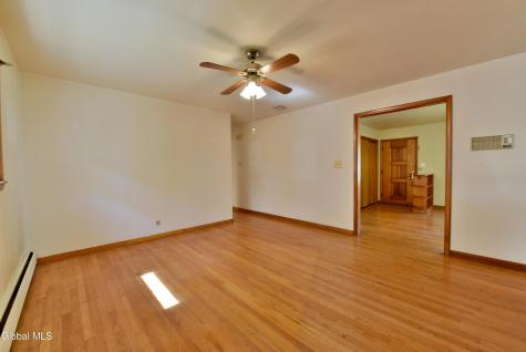 386 Church Road Albany NY 12203