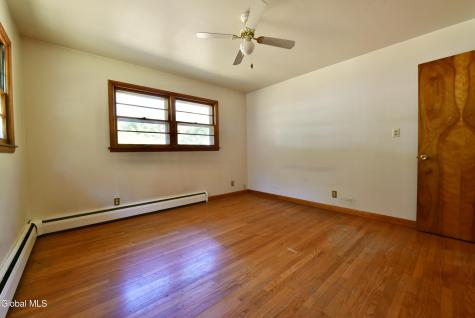 386 Church Road Albany NY 12203