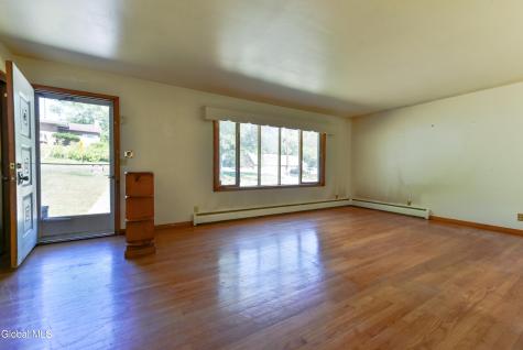 386 Church Road Albany NY 12203