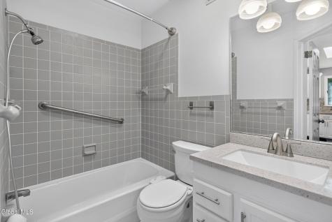 6 Loudon Parkway Loudonville NY 12211