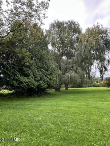 198 Golf Course Road Amsterdam NY 12010