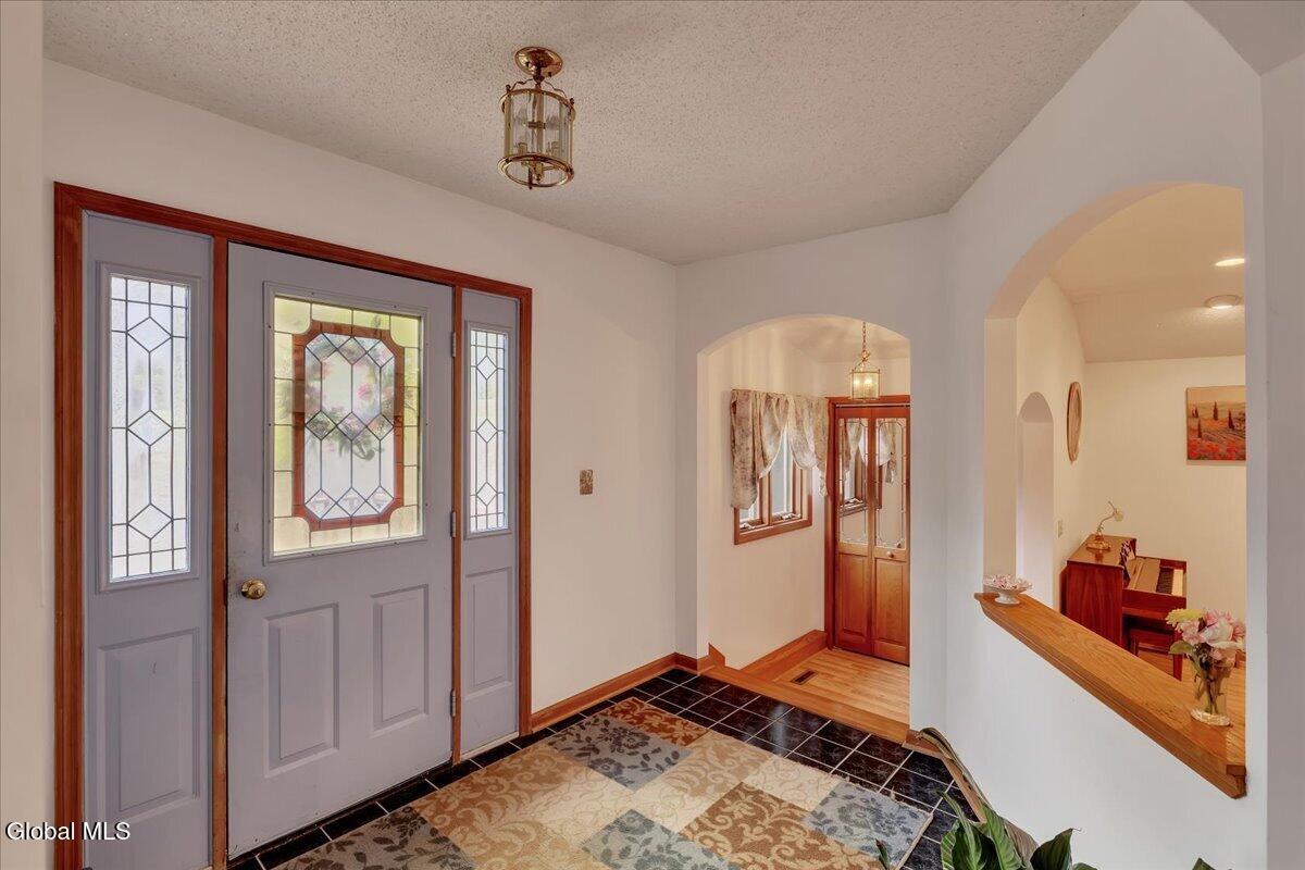 64 Ford Road Troy NY 12180