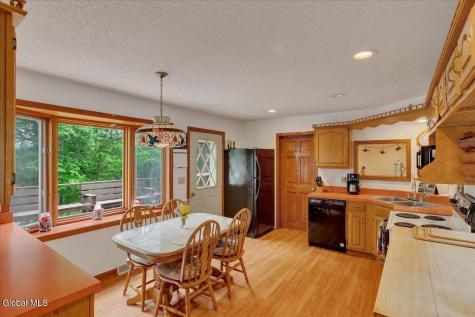 64 Ford Road Troy NY 12180