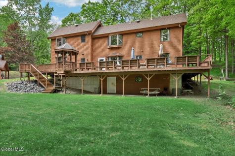 64 Ford Road Troy NY 12180