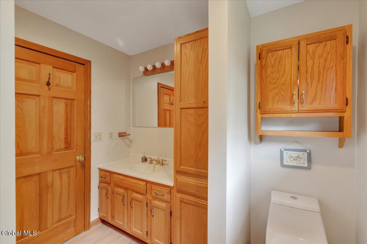64 Ford Road Troy NY 12180