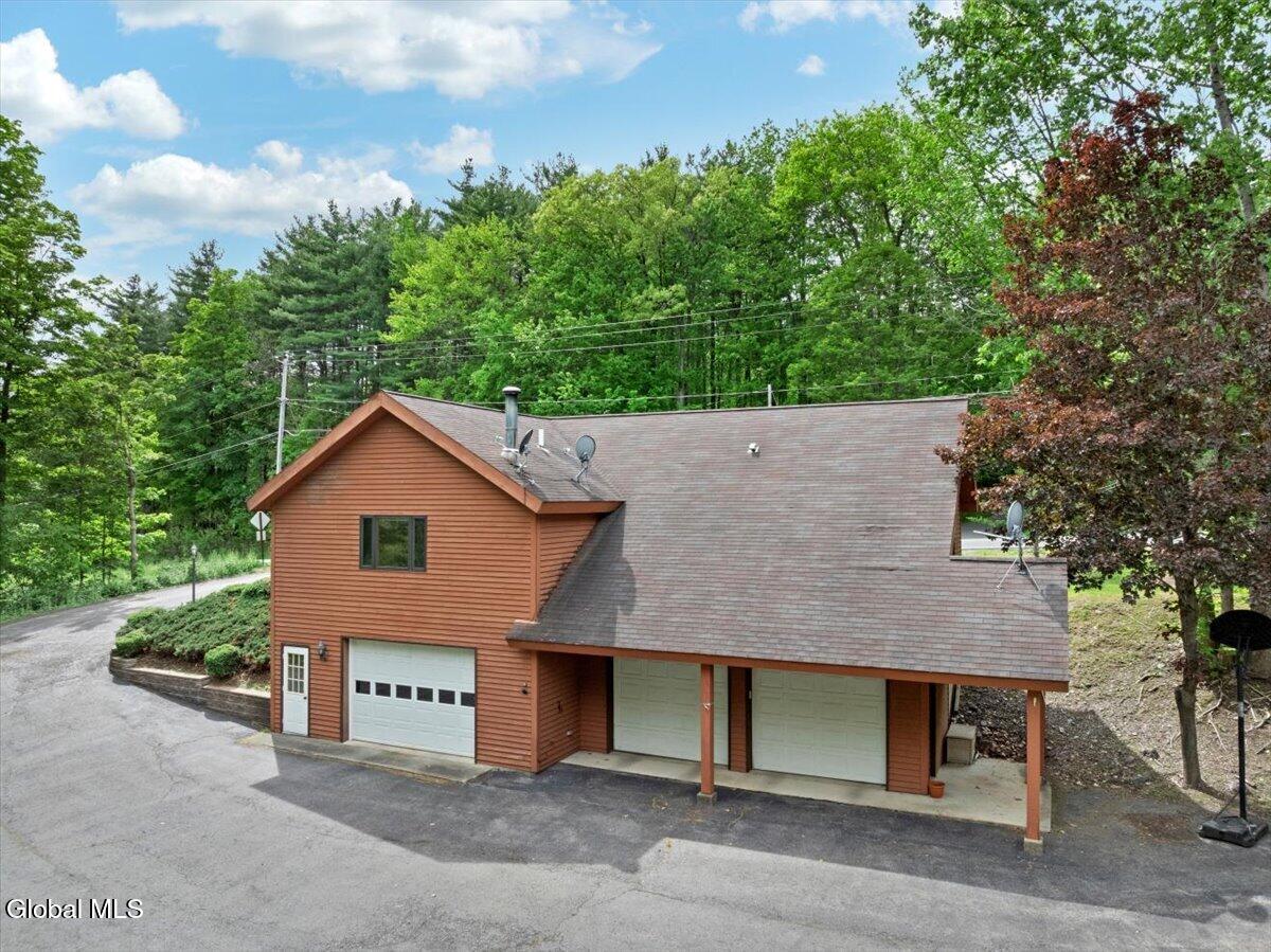 64 Ford Road Troy NY 12180