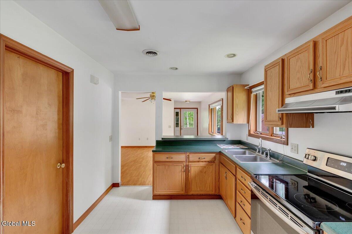 64 Ford Road Troy NY 12180