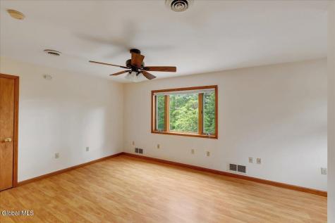 64 Ford Road Troy NY 12180