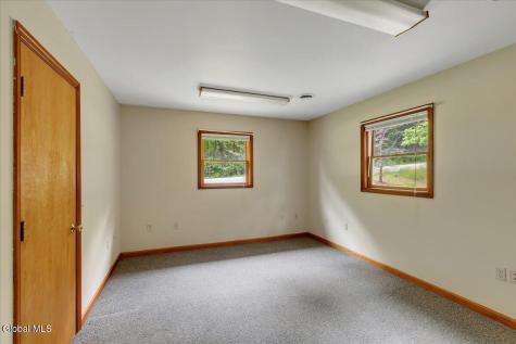 64 Ford Road Troy NY 12180