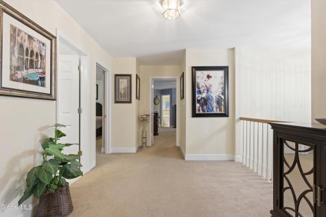 12 Patriot Circle Clifton Park NY 12065