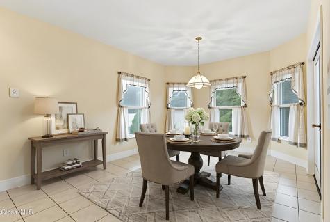 12 Patriot Circle Clifton Park NY 12065