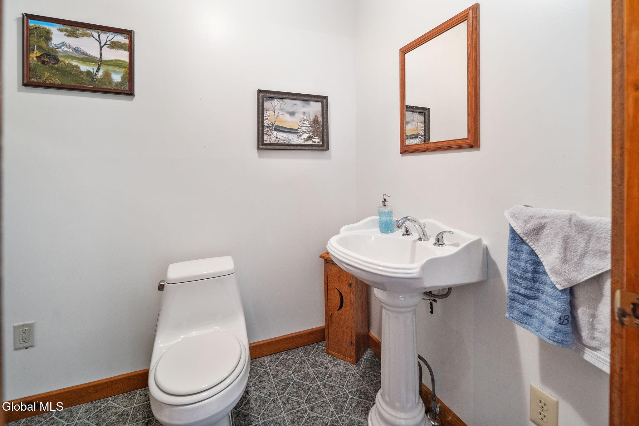 5214 Ny-145 Cobleskill NY 12043