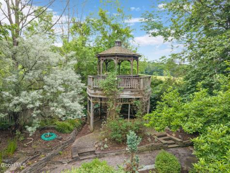 5214 Ny-145 Cobleskill NY 12043