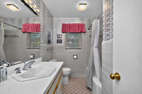128 Mosher Road Delmar NY 12054