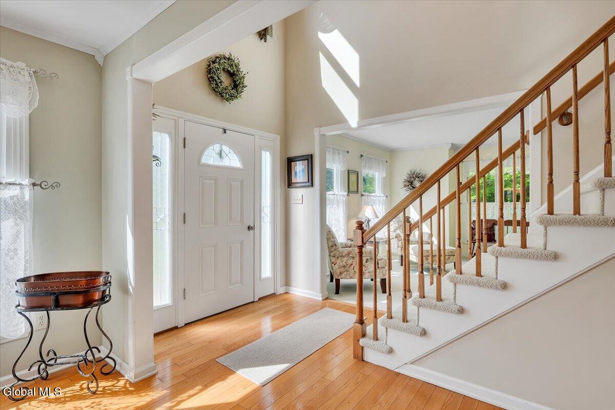 17 Christopher Way Halfmoon NY 12065