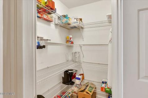 17 Christopher Way Halfmoon NY 12065