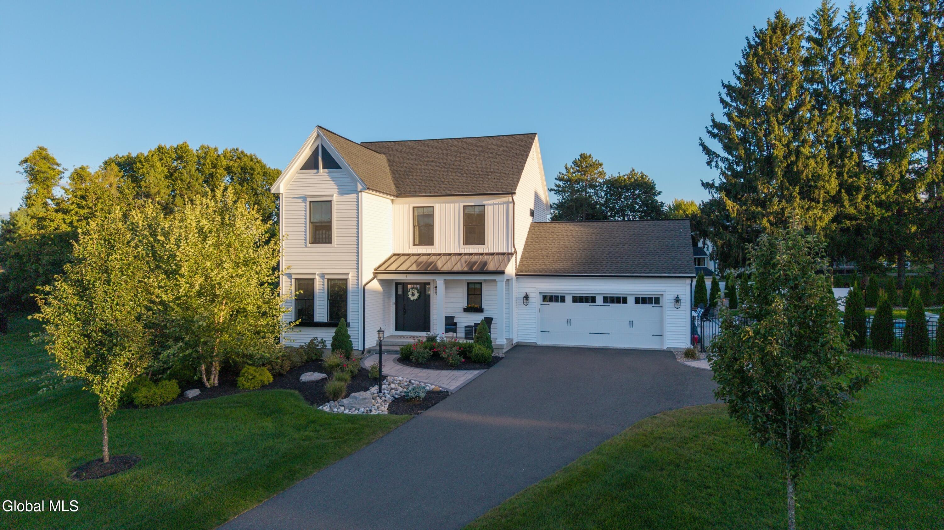 5 Victoria Court Mechanicville NY 12118