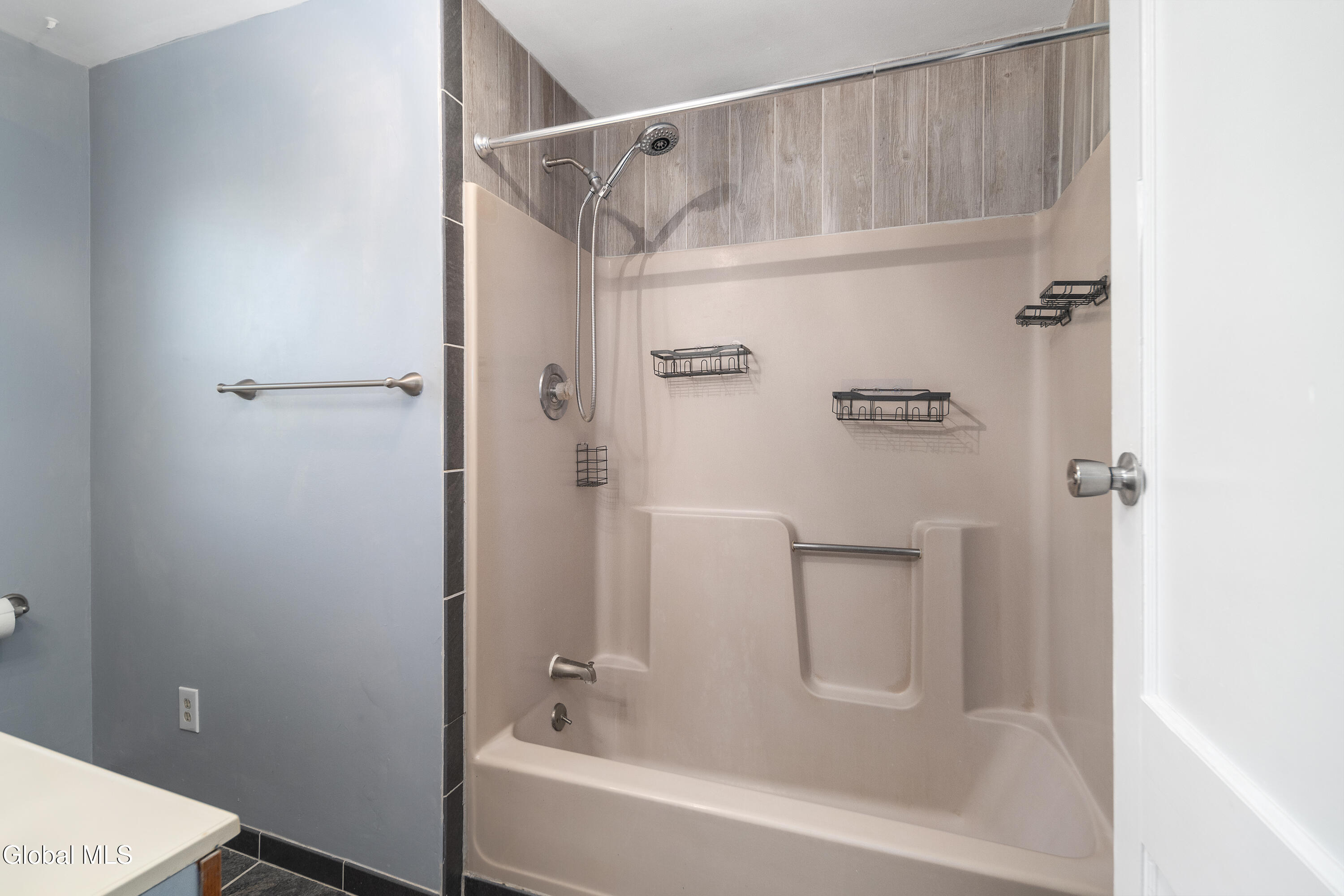 1713 Hillside Avenue Niskayuna NY 12309