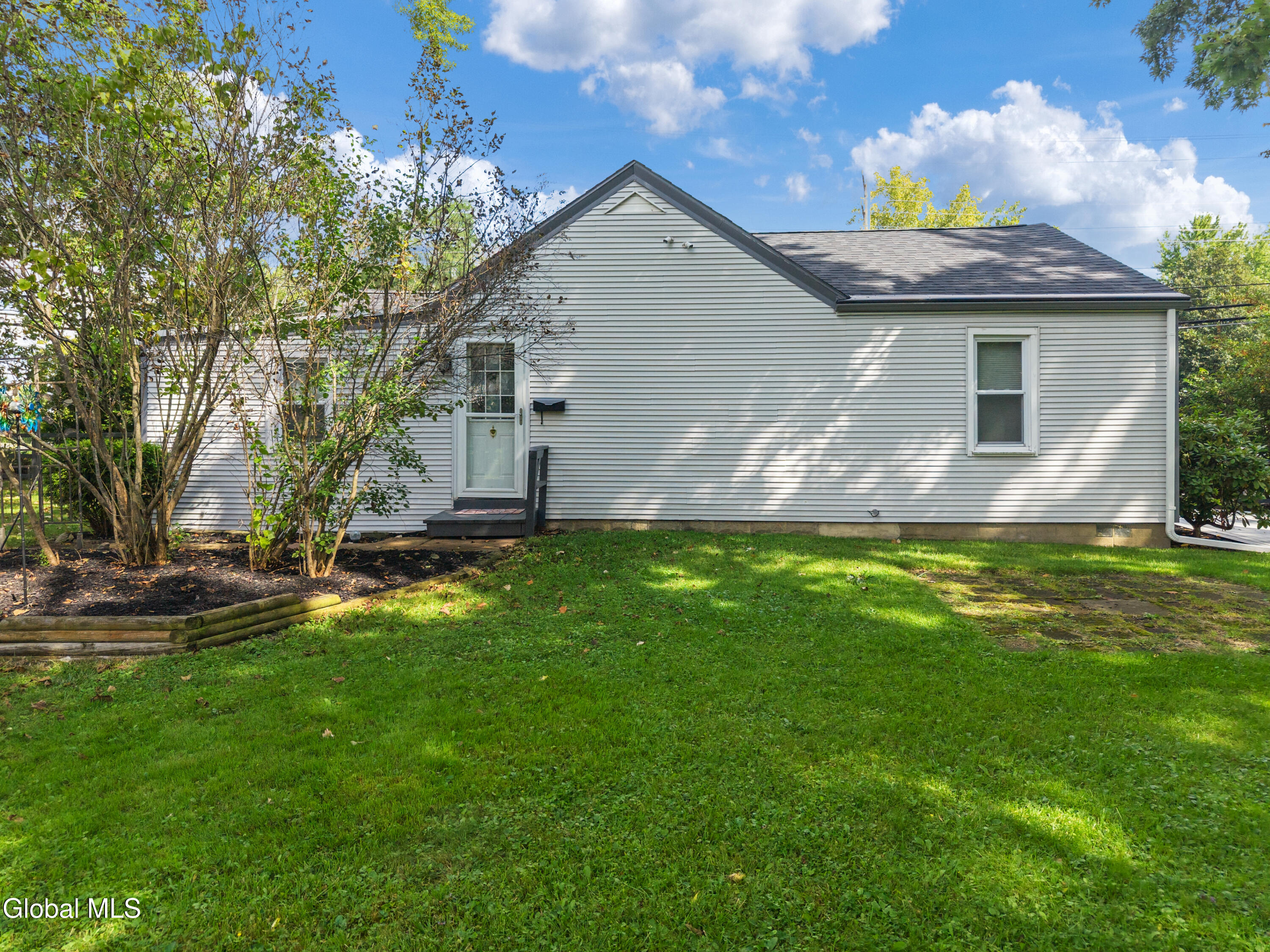 1713 Hillside Avenue Niskayuna NY 12309