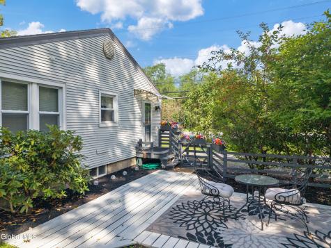 1713 Hillside Avenue Niskayuna NY 12309