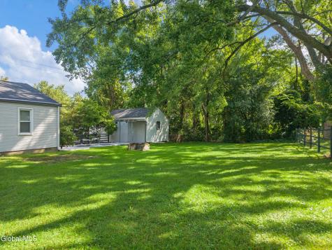 1713 Hillside Avenue Niskayuna NY 12309