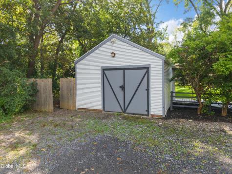 1713 Hillside Avenue Niskayuna NY 12309