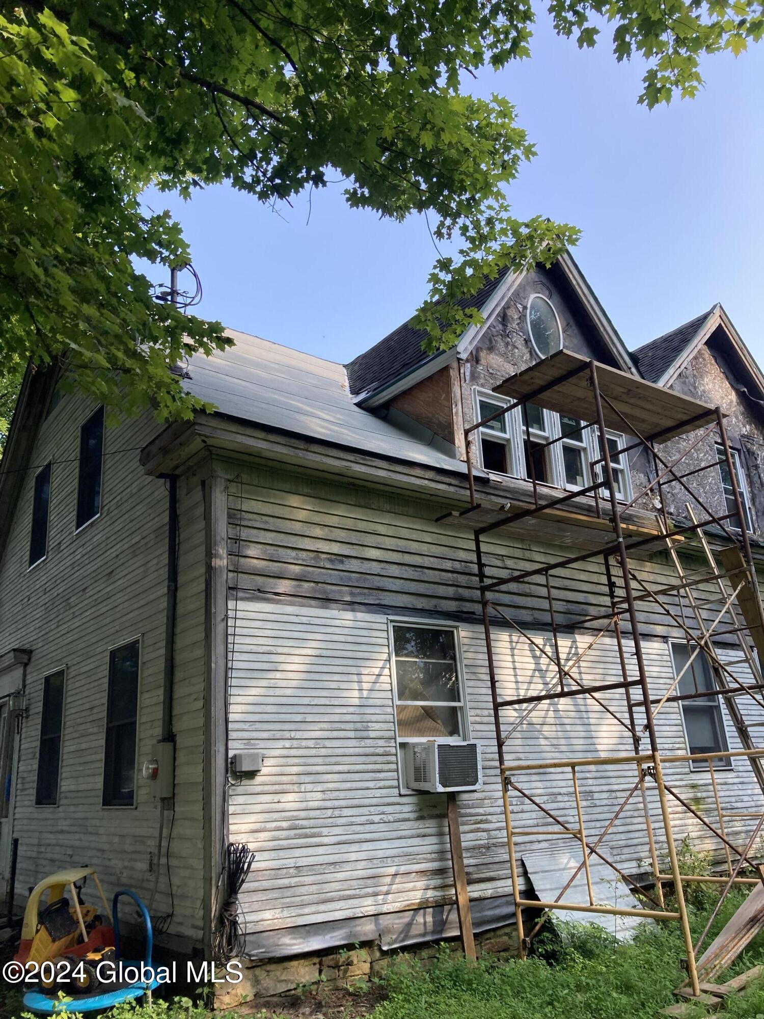 3098 Broad Street Port Henry NY 12974