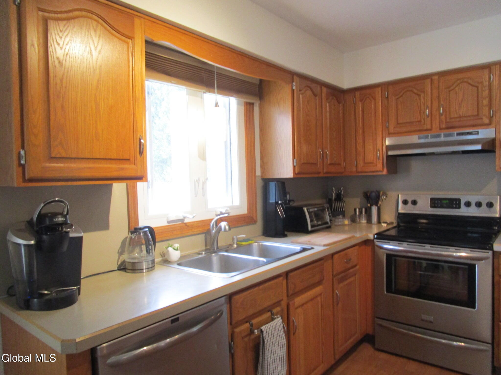 300 Debbie Drive Schenectady NY 12306