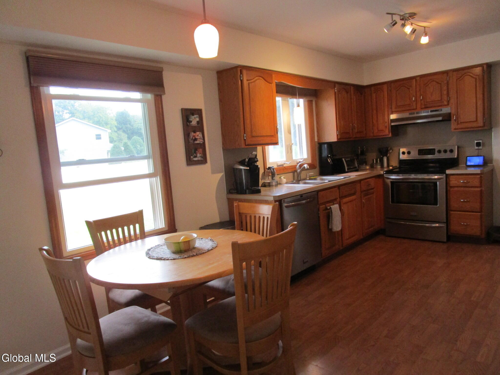 300 Debbie Drive Schenectady NY 12306