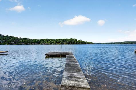 3015 W Shore Drive Galway NY 12086