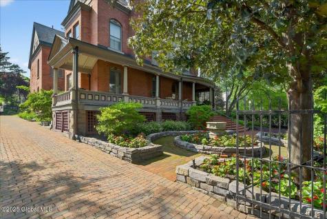 605 N Broadway Saratoga Springs NY 12866