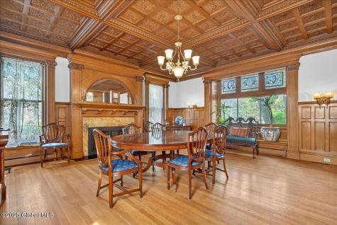 605 N Broadway Saratoga Springs NY 12866