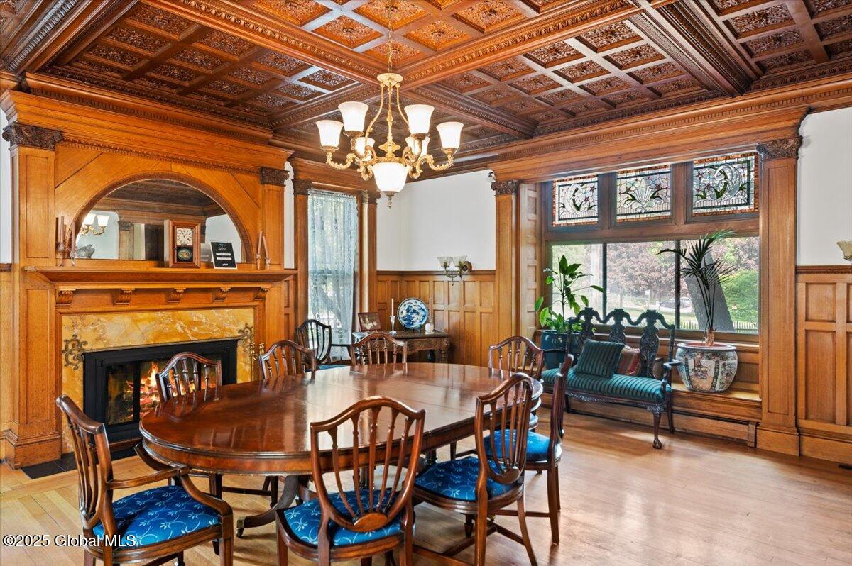 605 N Broadway Saratoga Springs NY 12866